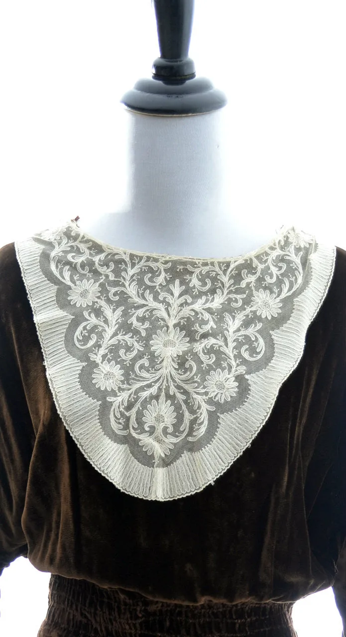1920's Vintage Brown Velvet And Lace Dress