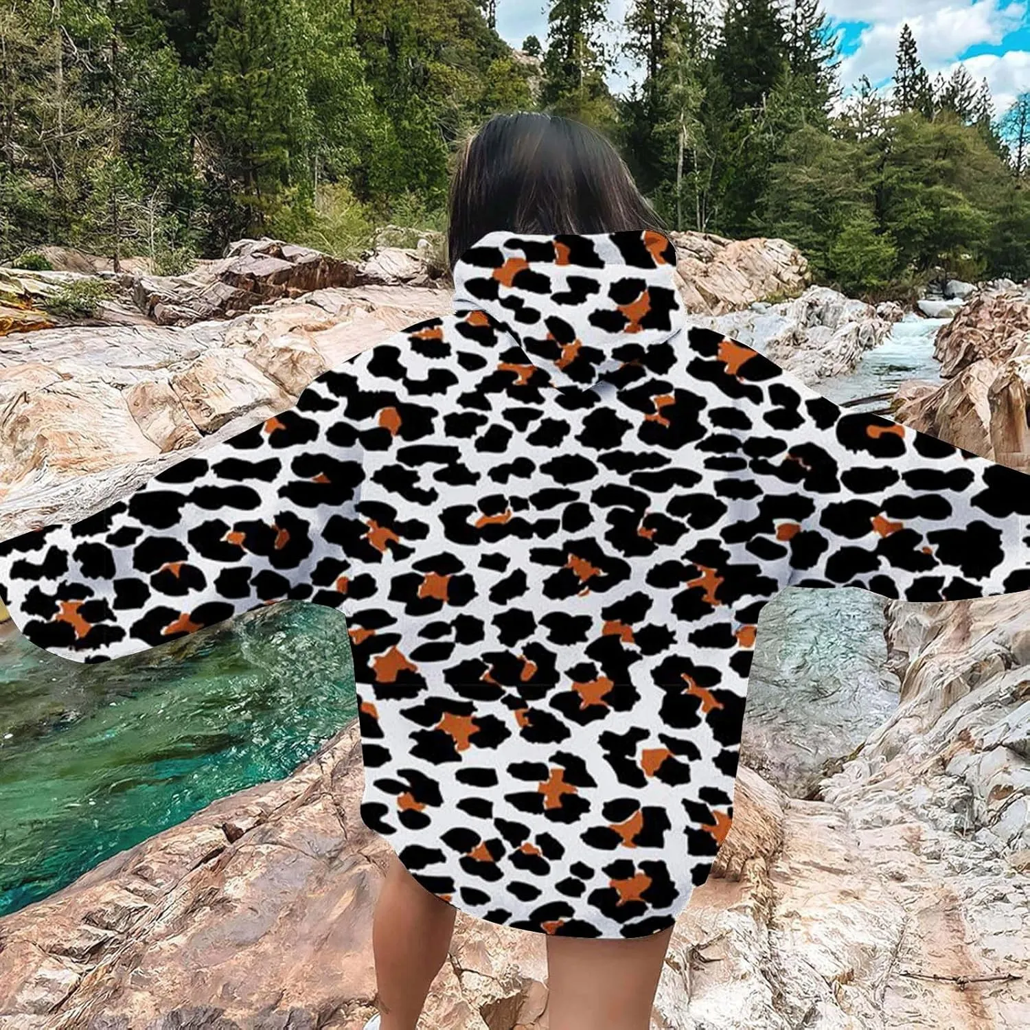 Leopard Sweatshirt for Women Fall Fashion 2024 Oversized Leopard Print Top Oversized Long Sleeve Crew