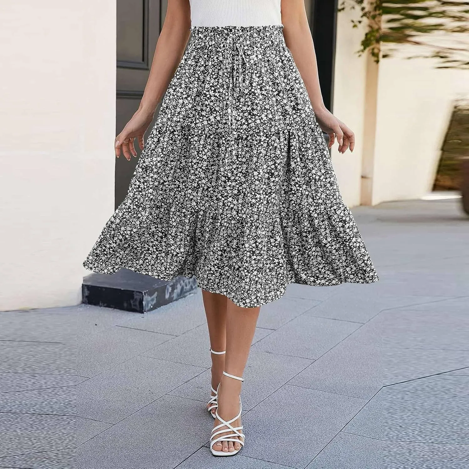 Maxi Skirts for Women 2025 Summer Bohemian High Waisted Long Skirts Flowy Beach Boho Floral Tiered Midi Skirt