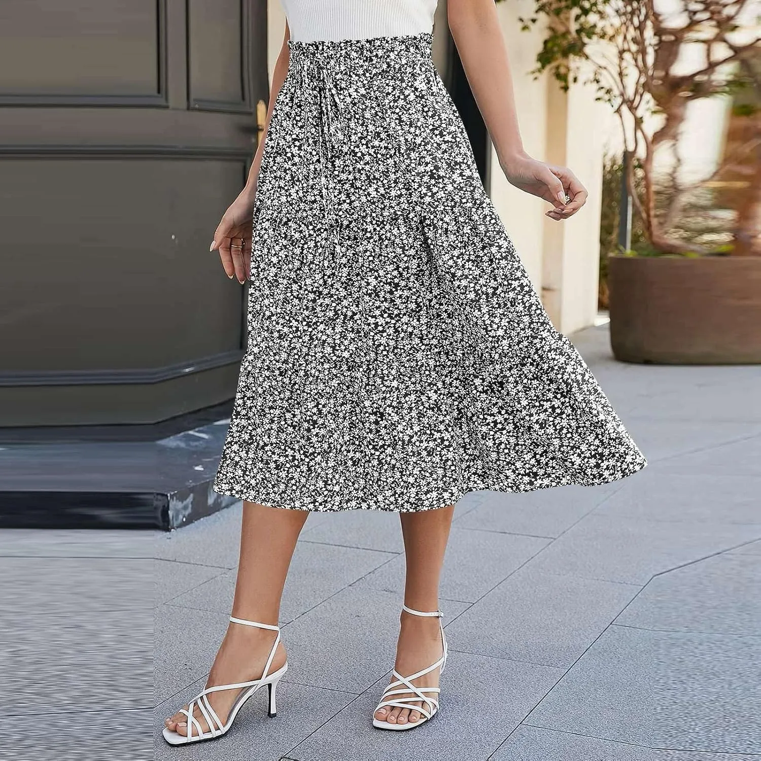 Maxi Skirts for Women 2025 Summer Bohemian High Waisted Long Skirts Flowy Beach Boho Floral Tiered Midi Skirt