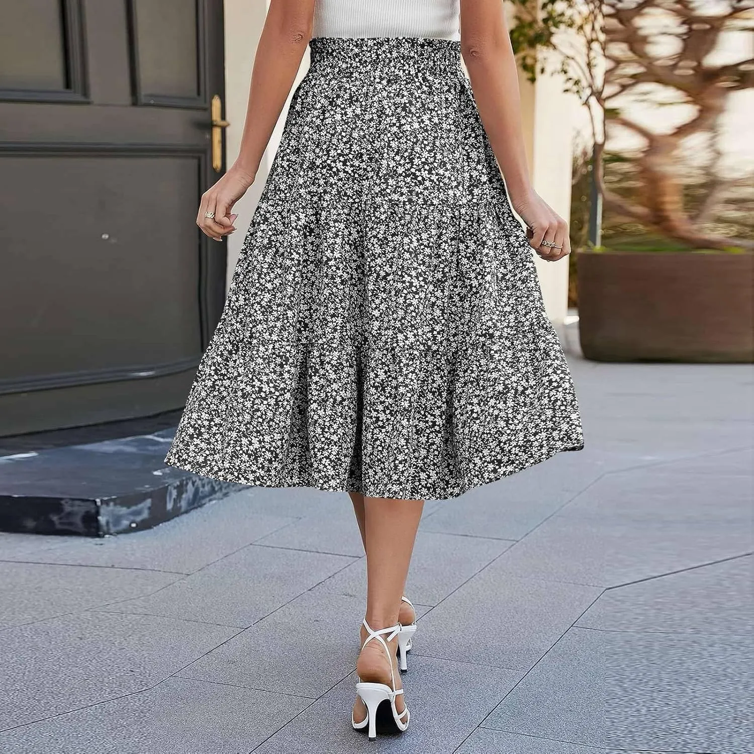 Maxi Skirts for Women 2025 Summer Bohemian High Waisted Long Skirts Flowy Beach Boho Floral Tiered Midi Skirt
