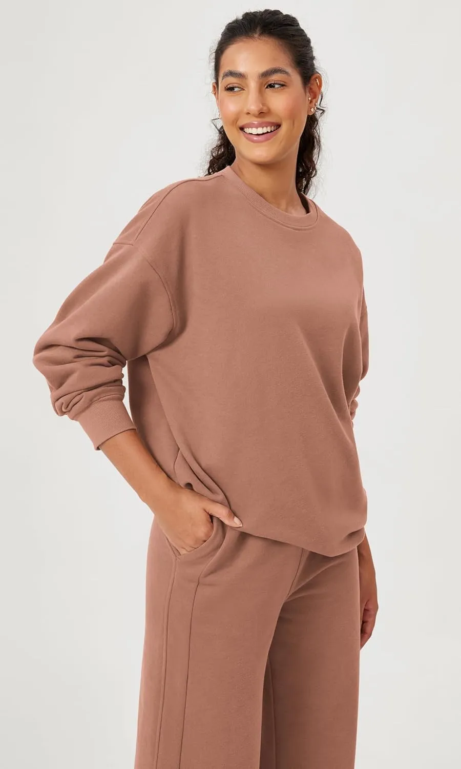 ODODOS Women's Fleece Lined Oversized Sweatshirts Long Sleeve Crew Neck Pullover Top