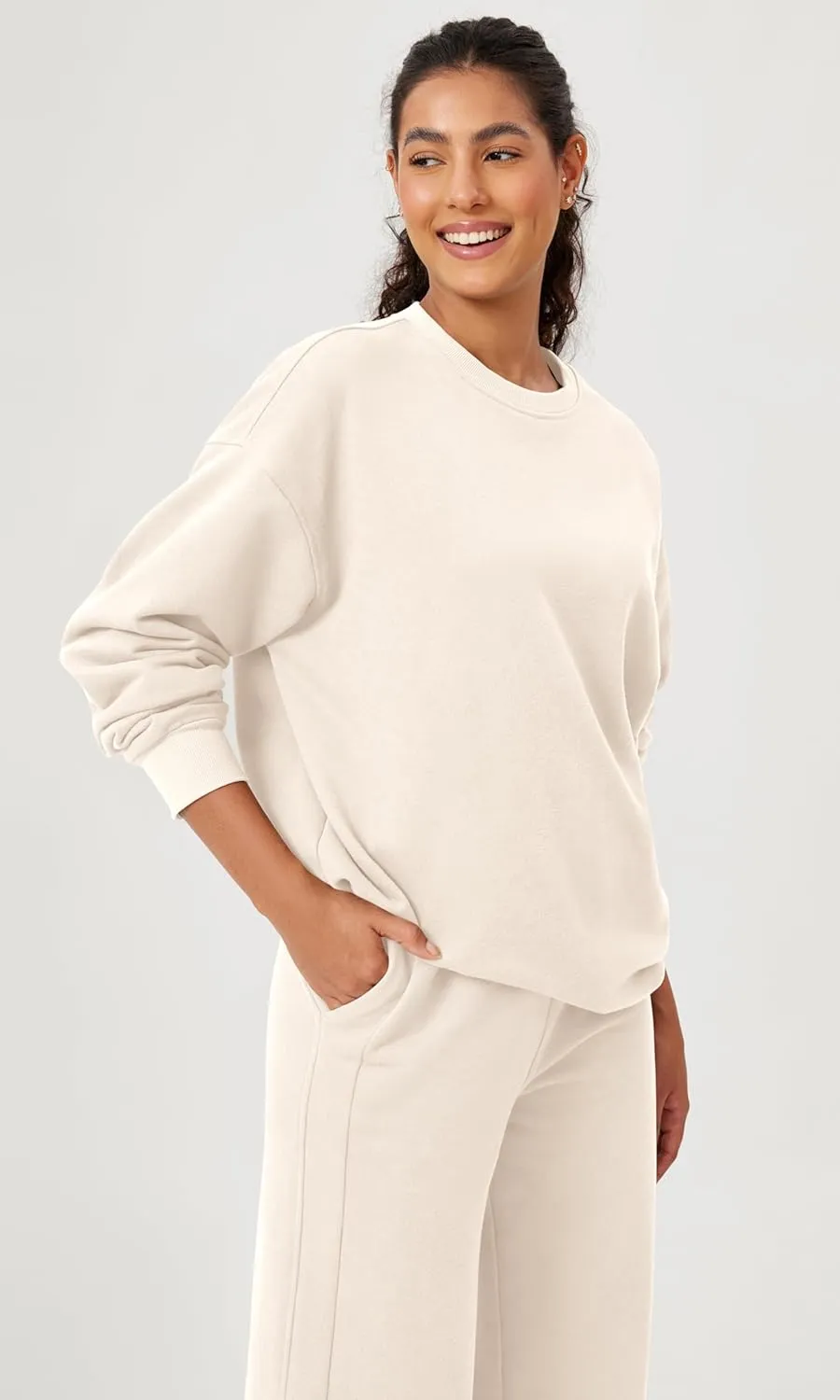ODODOS Women's Fleece Lined Oversized Sweatshirts Long Sleeve Crew Neck Pullover Top