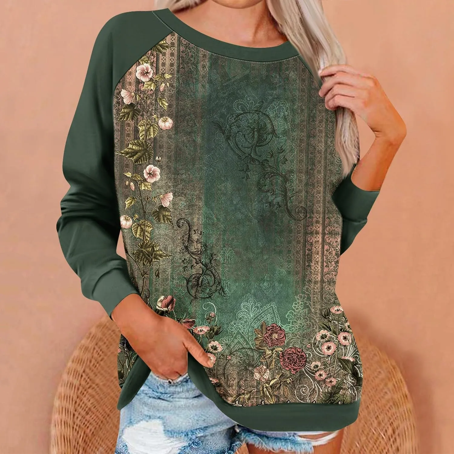 Sweatshirts for Women Crewneck Floral Print Vintage Tops Long Sleeve Casual Graphic Sweater Clothes