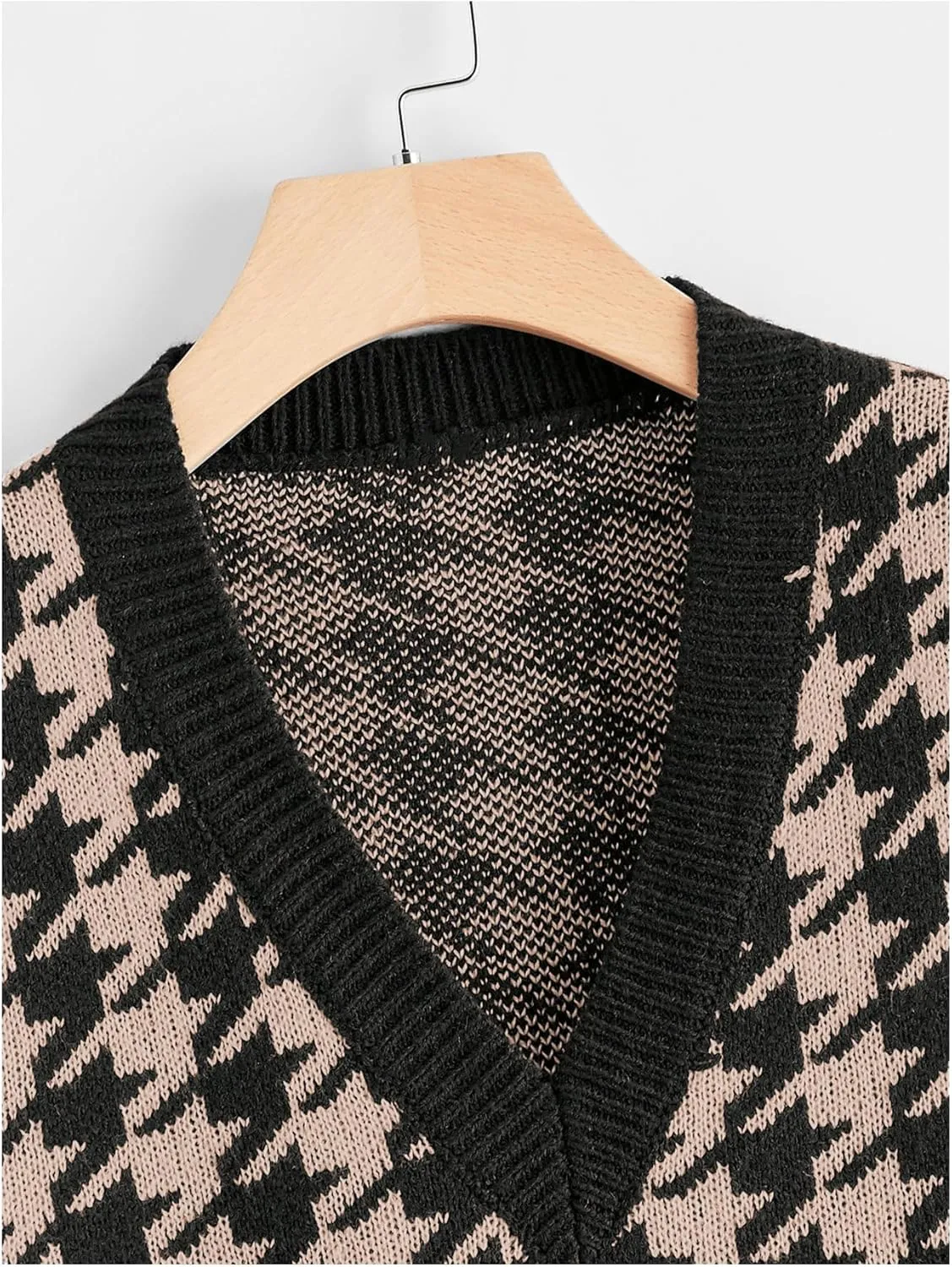 SweatyRocks Women's Sleeveless V Neck Knit Sweater Vest Houndstooth Crop Tank Top