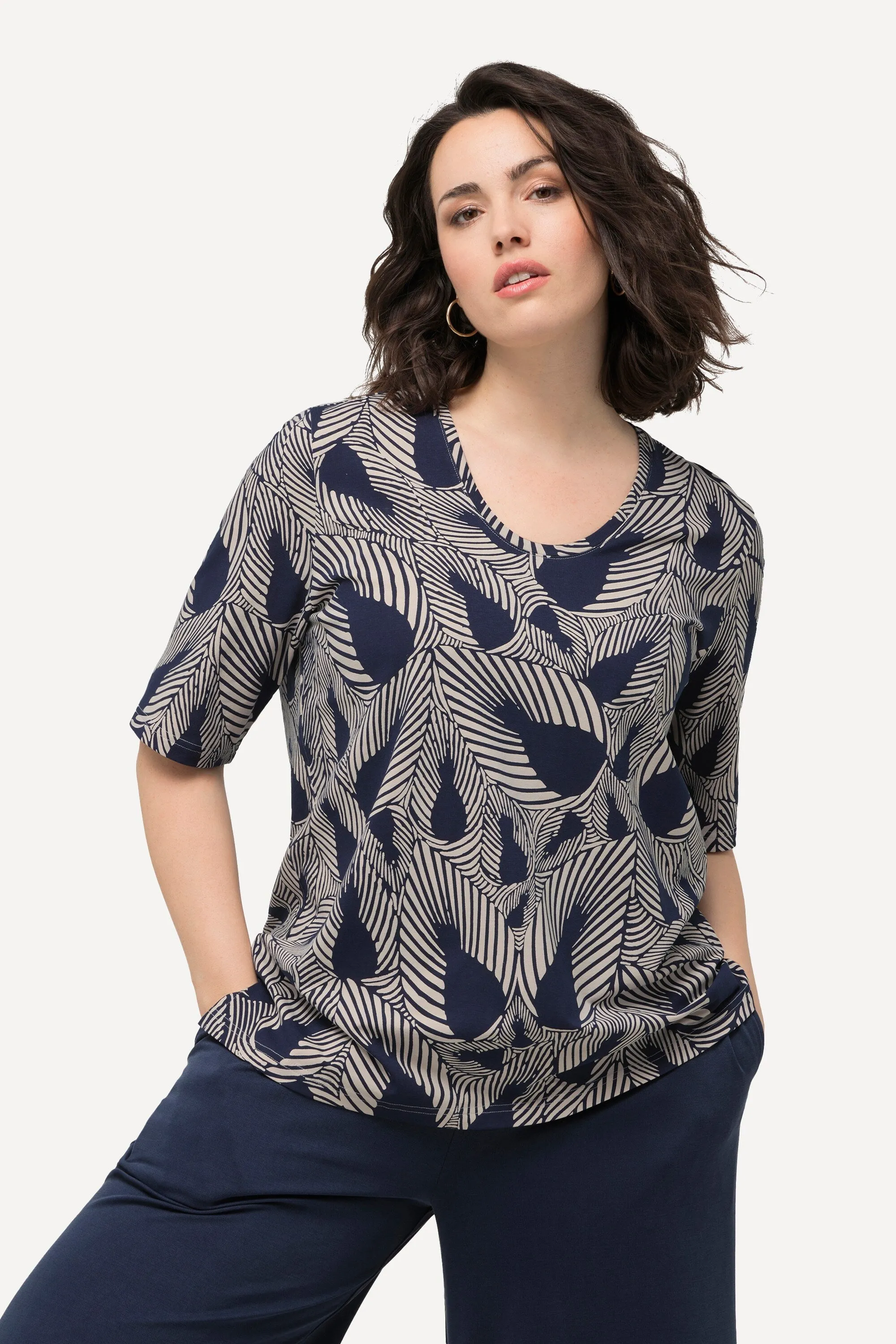 Ulla Popken Leaf T-shirt in Navy