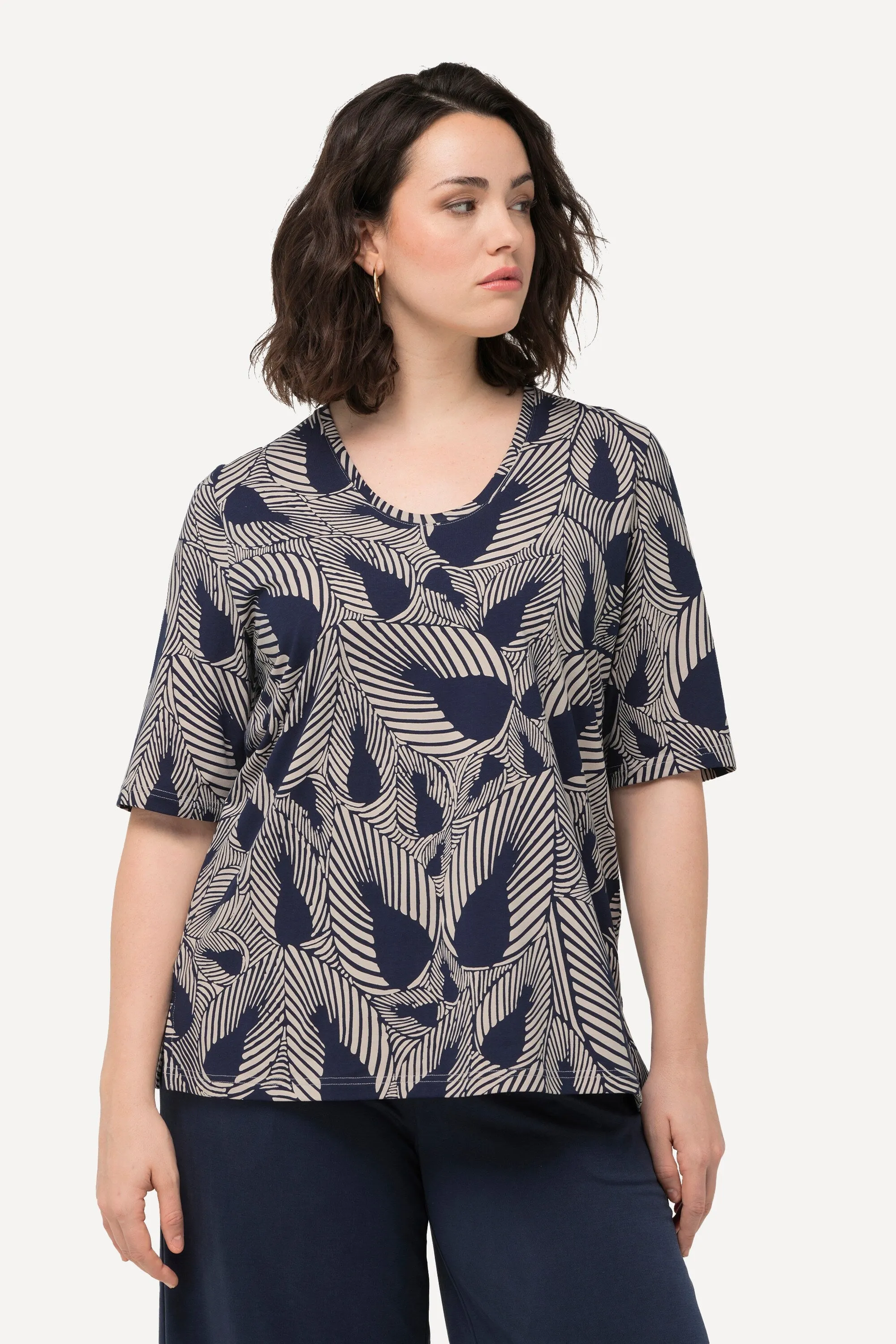 Ulla Popken Leaf T-shirt in Navy