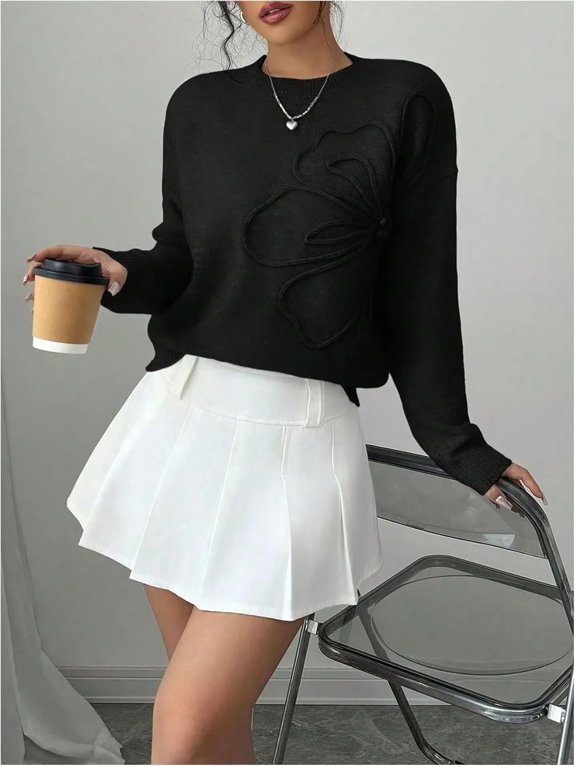 Verdusa Women's 3D Floral Pullover Sweaters Crew Neck Long Sleeve Knit Top