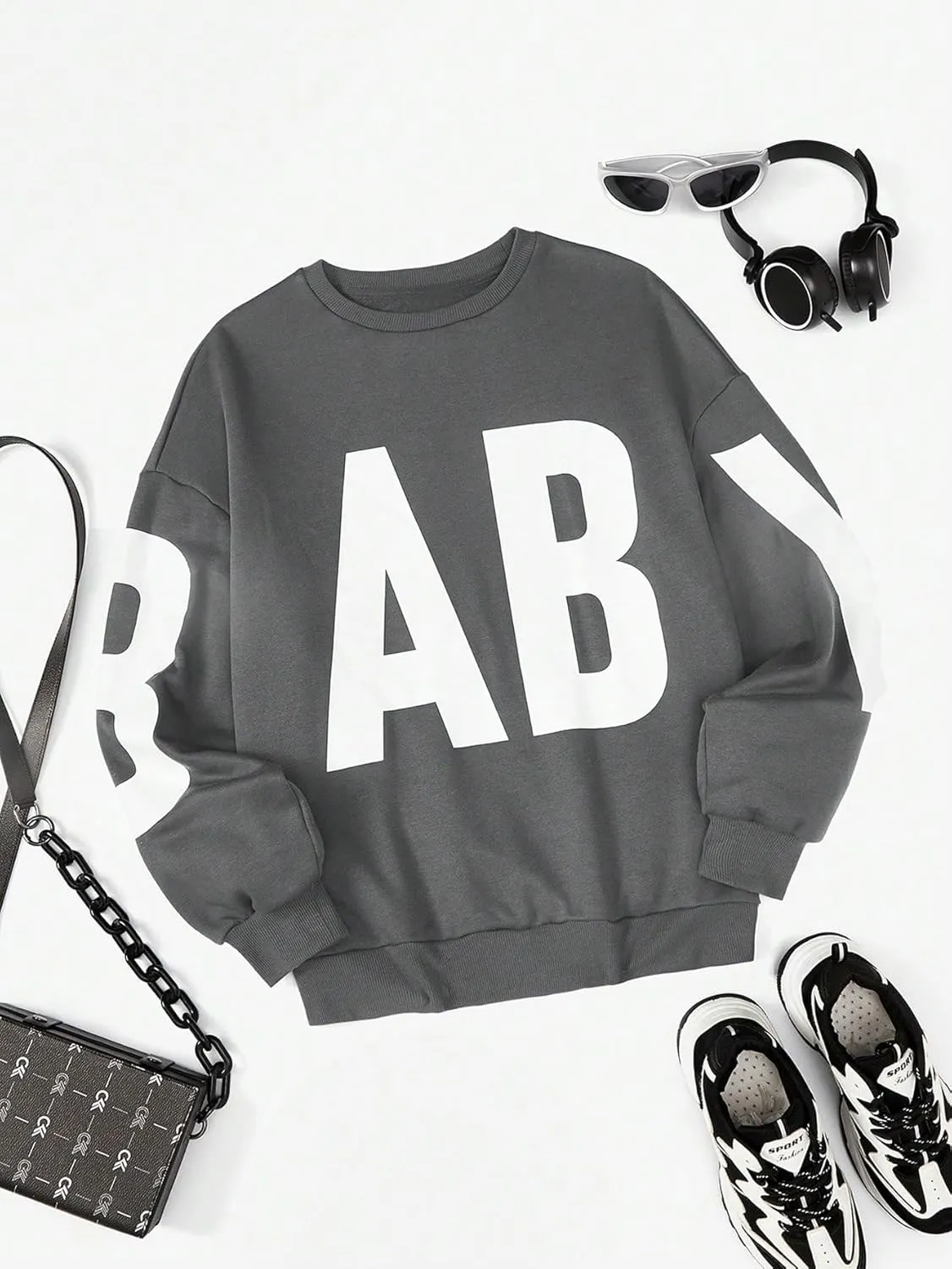 WDIRARA Women's Letter Graphic Print Sweatshirt Crewneck Long Sleeve Casual Pullovers Top
