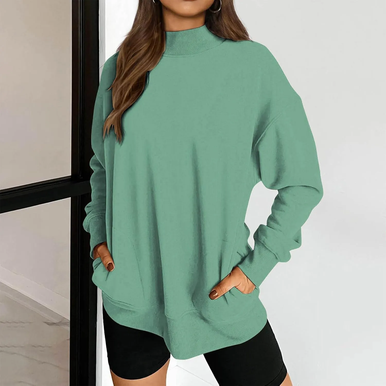 Womens Mock Neck Oversized Sweatshirts with Pockets Fleece Tops Pullover No Hood Sweater for Cold Freezing Weather